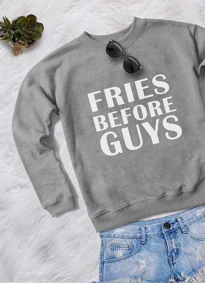 SUDADERA ESTAMPADA PARA MUJER CON FRIES BEFORE GUYS